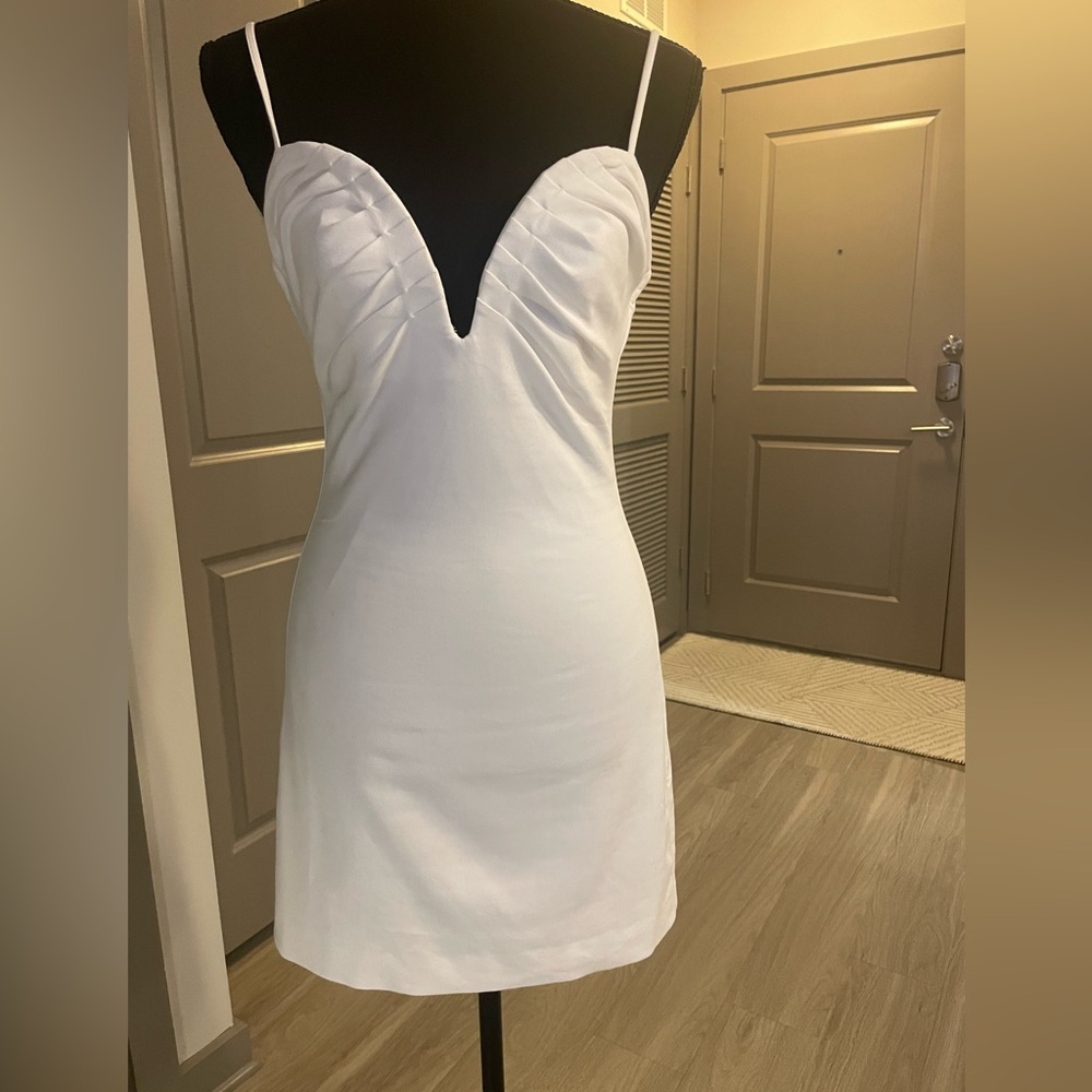 Cute dress for a night out, or even to wear for a event during the day